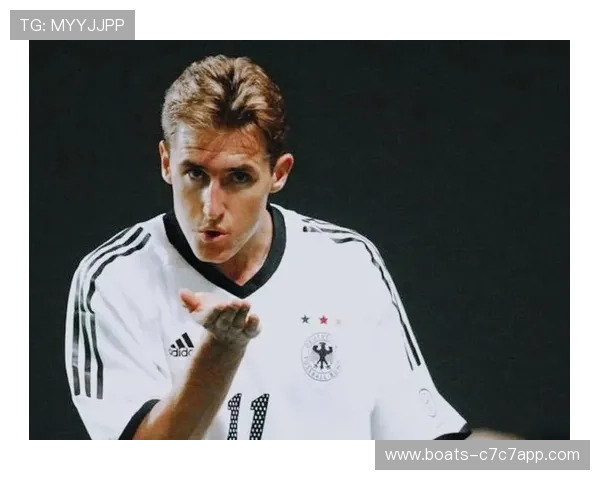 身高一米九以上的足球巨星们如何突破天赋限制成就辉煌职业生涯